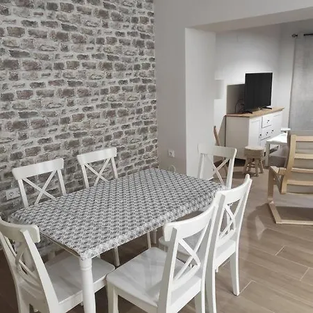 Apartment Bonita Y Amplia Casa Con Patio, En Centro Ciudad