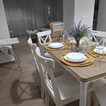 Bonita Y Amplia Casa Con Patio, En Centro Ciudad Мерида