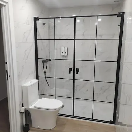דירה Bonita Y Amplia Casa Con Patio, En Centro Ciudad